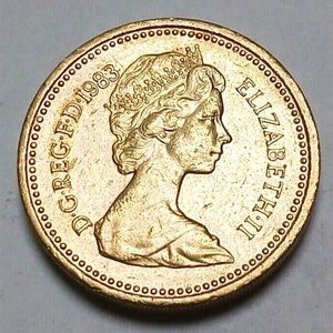 1983 UK One Pound - Kims Sharp British £1 Coin - Elizabeth II - Great Britain